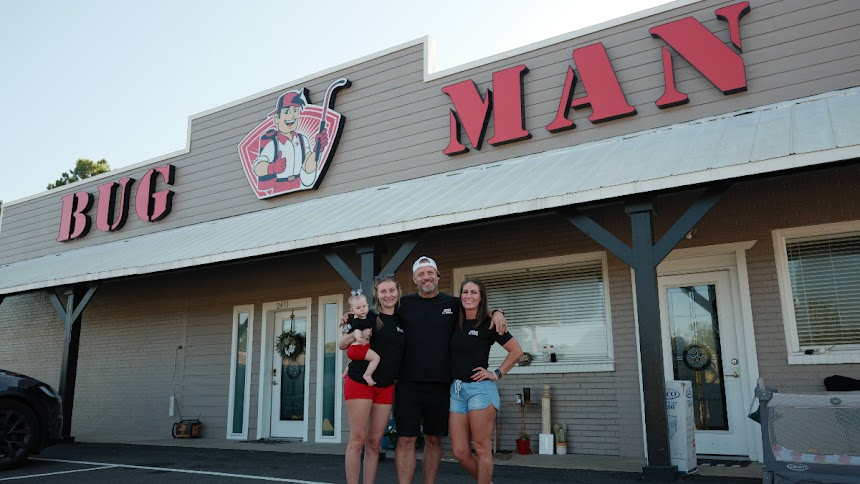 Local pest control team outside Bug Man -Lumberton TX office